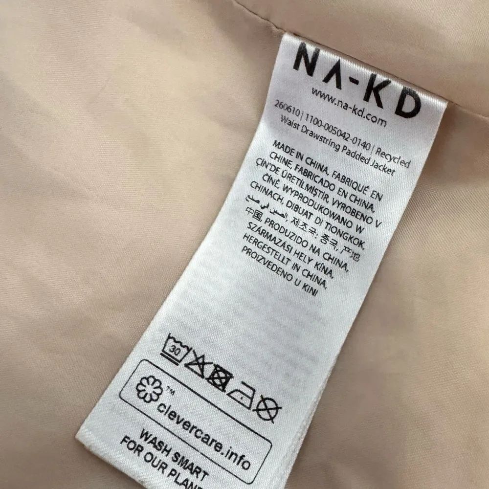 NA-KD Waist Drawstring Padded Jacket Large - Picture 9 of 10
